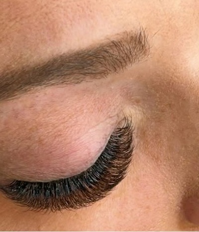 VOLUME LASHES AT THE LAB RETREAT IN KERSEY SUFFOLK VOLUME LASHES AT THE LAB RETREAT IN KERSEY SUFFOLK